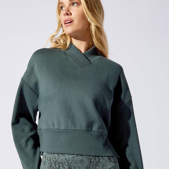 NWT/MPG Sport "Adora" Cropped Front Top - Picture 2 of 12